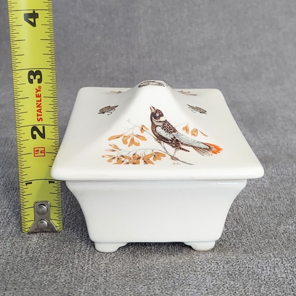Vtg Bird Trinket Box Lid Container Studio Art Transfer 70s Raised Foot - Picture 5 of 7
